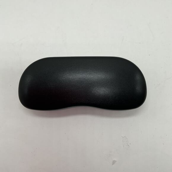 Rayban Hard Glasses Case Clamshell Closure Black Embossed with cleaning cloth - Picture 2 of 6